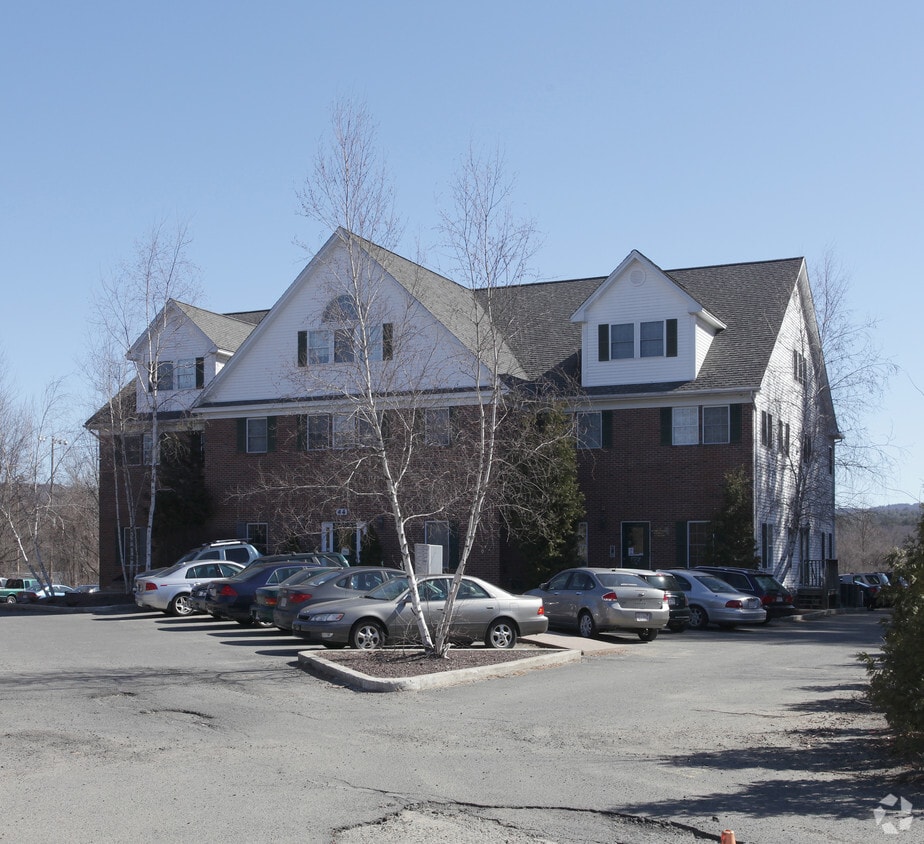 44 Belchertown Rd, Amherst, MA 01002 Apartments in Amherst, MA