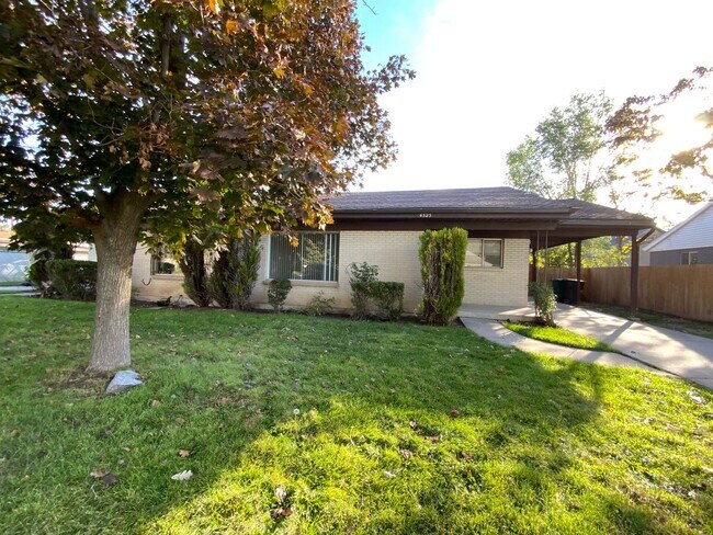 Building Photo - 4523-4525 S 600 E