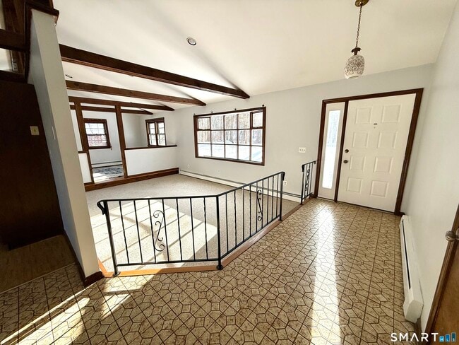 Foto del edificio - 27 White Oak Rd