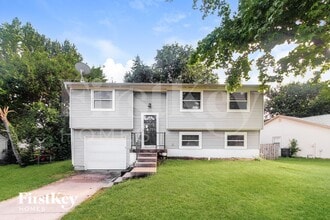 Building Photo - 5729 Ensenada Ave