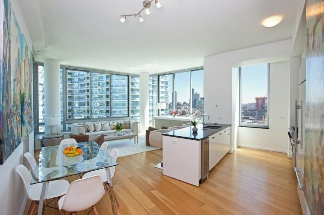 Foto principal - 0 bedroom in LONG ISLAND CITY NY 11109