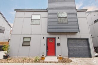 Building Photo - 734 Essex St