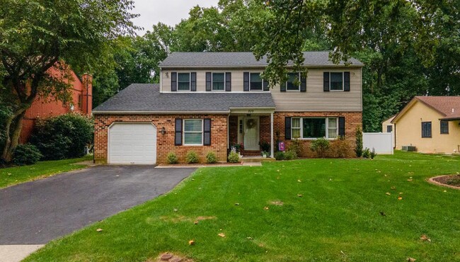 Foto del edificio - 929 Clyde Ln