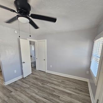 201-3 living room/bedroom - 16th Ave Apartments