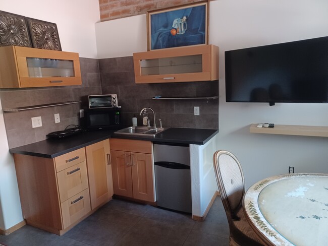 Foto del edificio - 6890 N Casas Adobes Dr