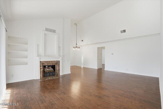 Foto del edificio - 31505 Lindero Canyon Rd