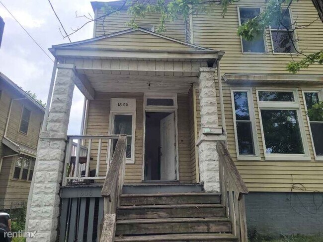 Foto del edificio - 4 br, 2 bath House - 1807 N Peoria Ave A U...