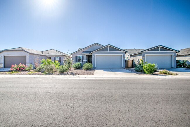 Foto del edificio - Bella Vista Farms 3 bedrooms!!