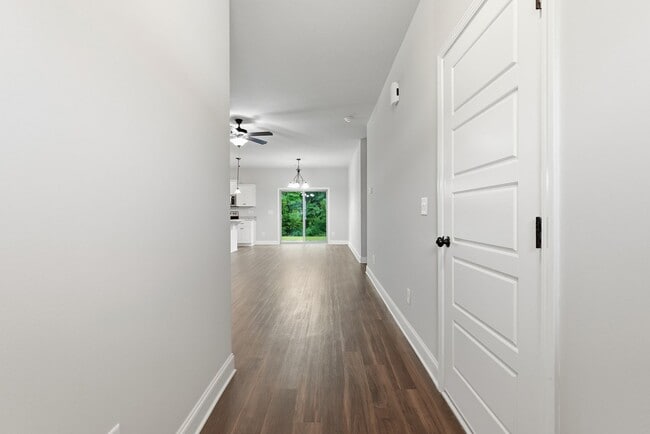 Building Photo - 217 Timberlake Dr