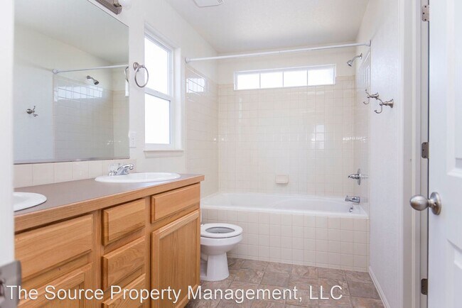 Building Photo - 5 br, 3.5 bath House - 2445 Sunbury Ln