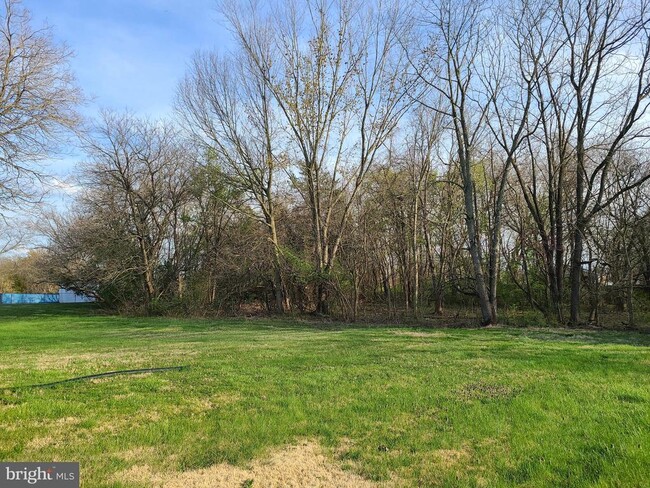 Building Photo - 9017 Yorkshire Ln