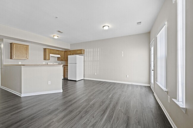 Foto del edificio - 14194 Webster Dr