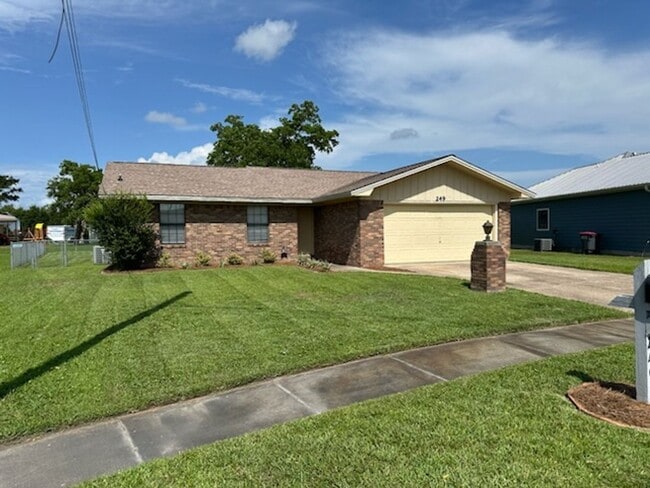 Building Photo - 249 Hannover Cir