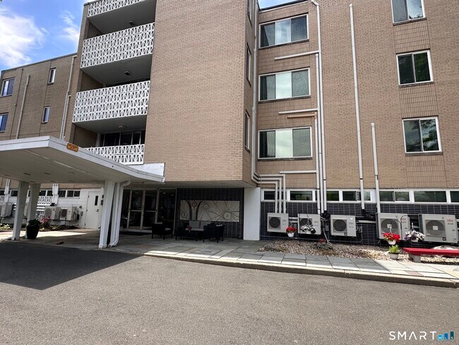 Foto del edificio - 5 Bishop Rd