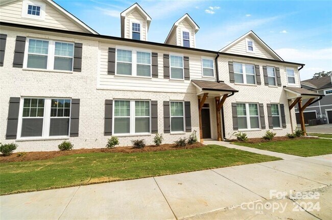 Building Photo - 808 Lew Dr