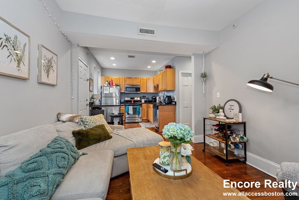 Foto principal - 16 Sewall St