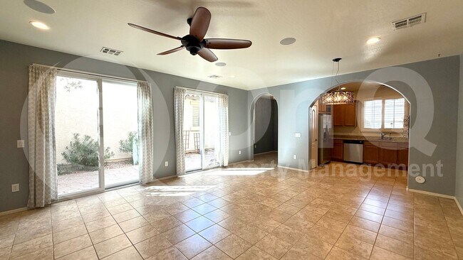 Foto del edificio - 3864 S Winter Ln