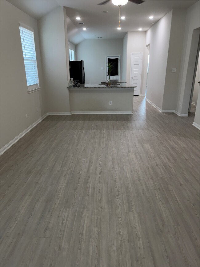 Foto del edificio - 3056 Plateau Dr