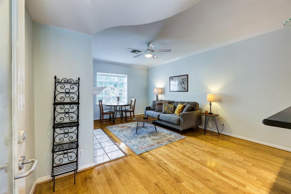 Foto principal - 4004 Montrose Blvd