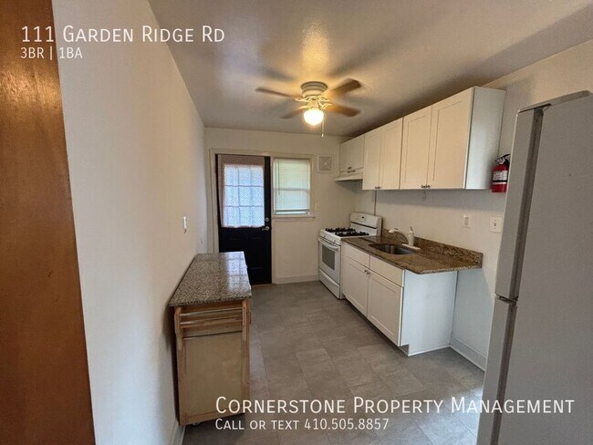 Foto del edificio - 111 Garden Ridge Rd