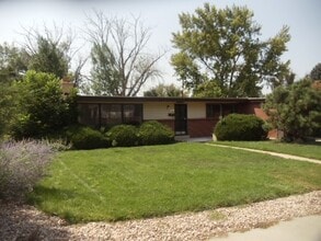 Building Photo - 5061 S Clarkson St