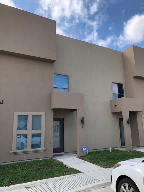 Foto del edificio - 2550 Weslaco Rd