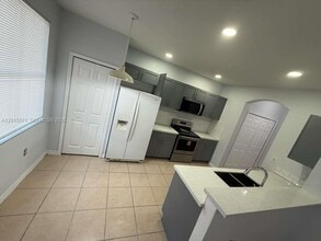 Building Photo - 10906 SW 243rd Ln