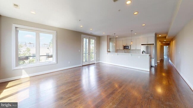 Foto del edificio - 3585 13th St NW