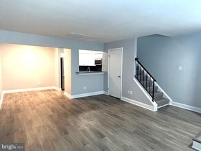 Building Photo - 3045 Piano Ln