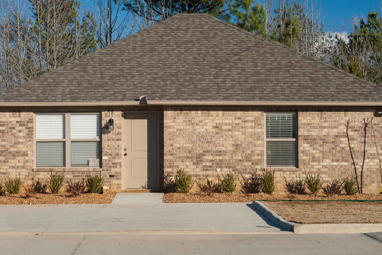 Building Photo - 108 Lexi Ln