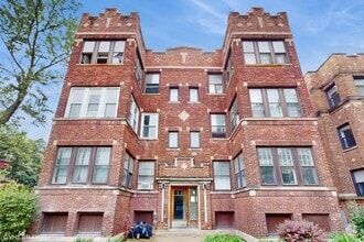 Building Photo - 6500 N Bosworth Ave