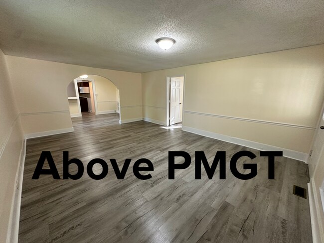 Building Photo - 3 bed, 2 bath remodeled home
