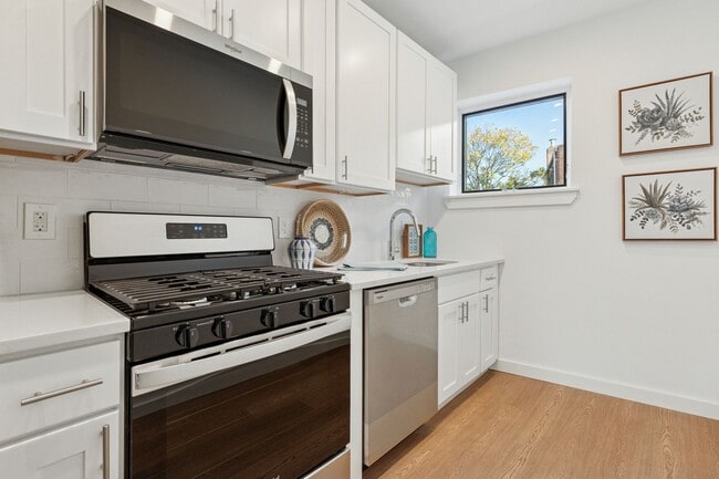 Photo - Welcome to the Oswalds Place Apartments!