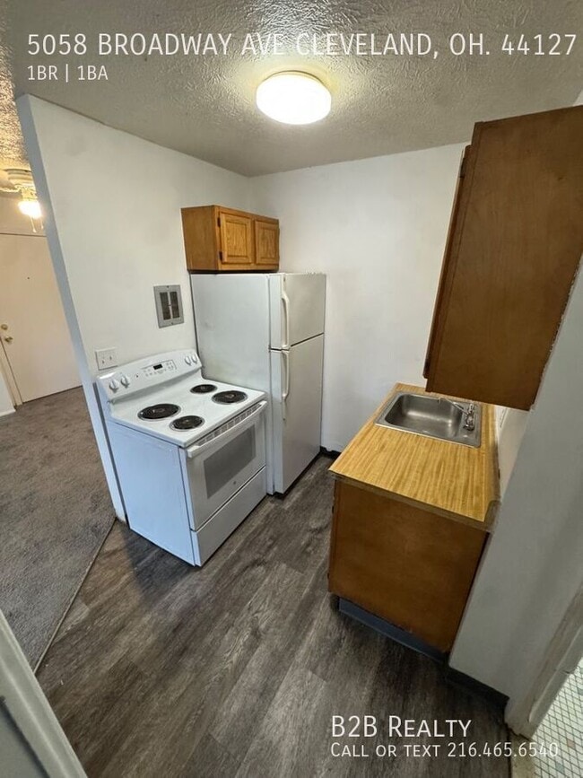 Foto del edificio - 5058 Broadway Ave