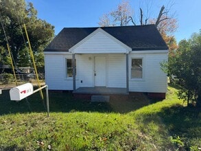 Building Photo - 2403 Fala St