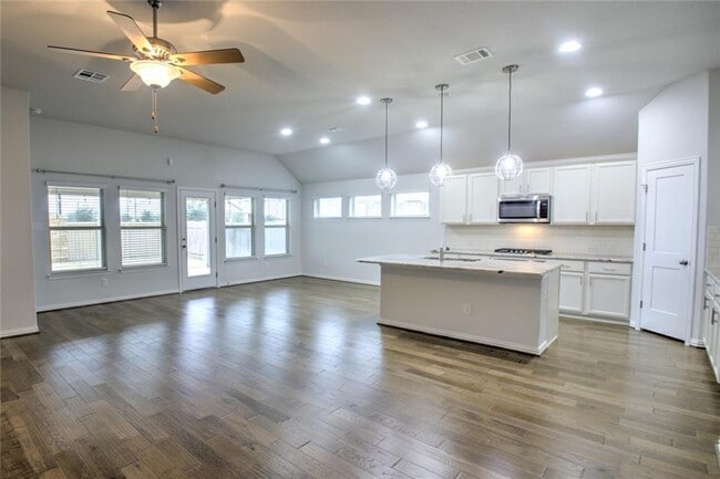 Building Photo - 4125 Gildas Path