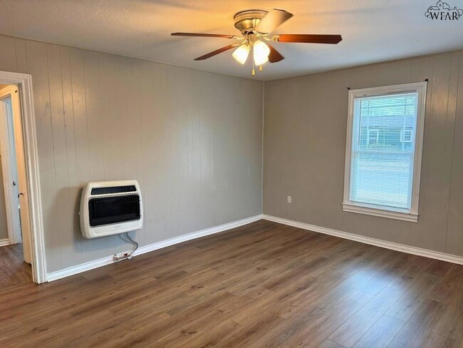 Building Photo - 2015 Polk St