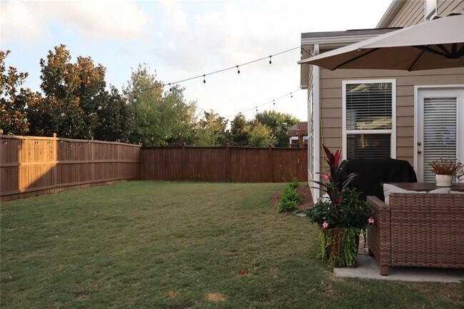 Foto del edificio - 701 Woodbridge Dr