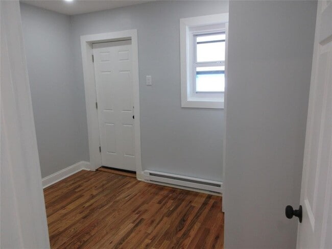 Bedroom3 - 949 E 213th St