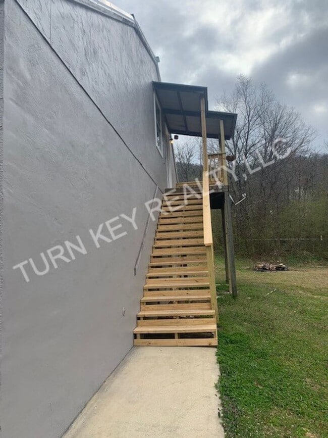 Building Photo - Apartment for rent in Hayden/ Smoke Rise