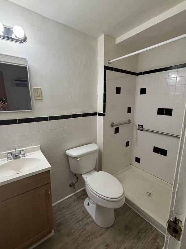 Foto del edificio - 825 Harrington Ave