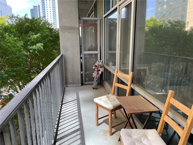Foto del edificio - 845 Spring St NW