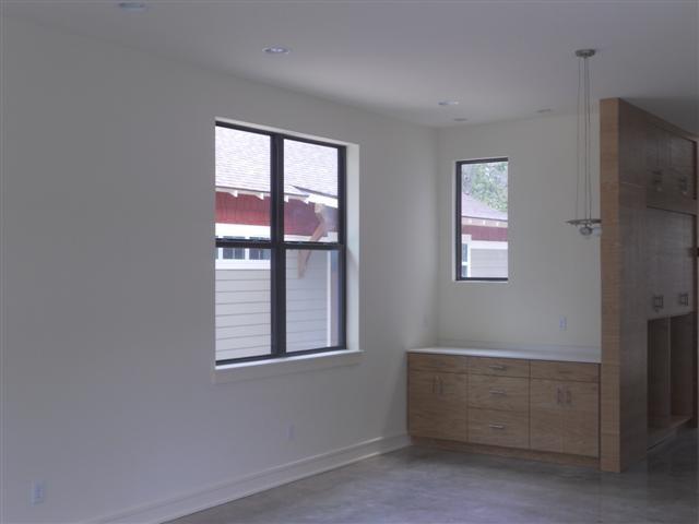 Foto del edificio - 5513 Joe Sayers Ave