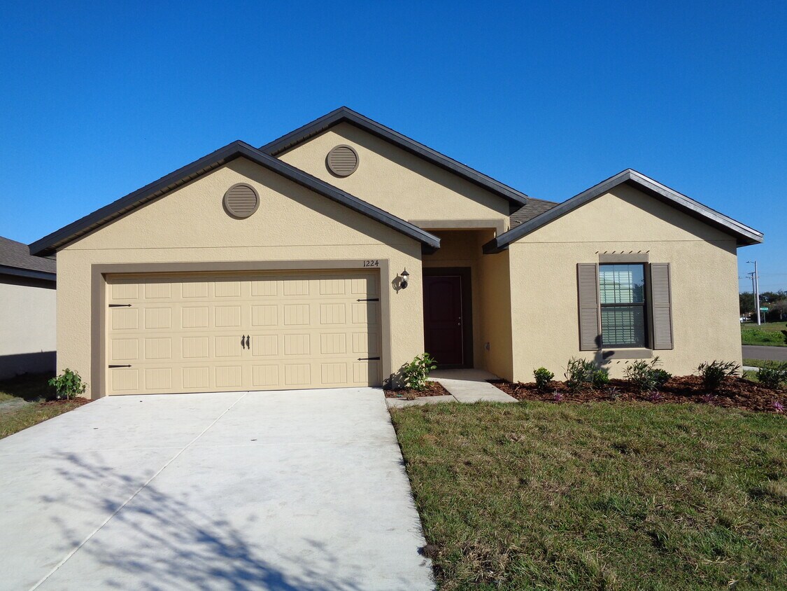 1224 Brenton Leaf Drive House for Rent in Ruskin, FL