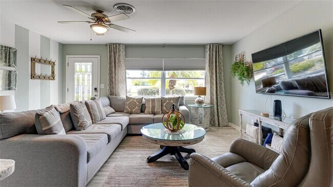 Foto del edificio - 6904 9th Ave NW