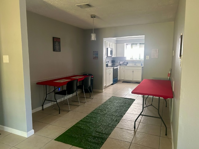 Photo - 6627 Villarreal Dr House