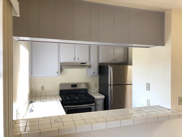 Kitchen - 2607 S Sepulveda Blvd