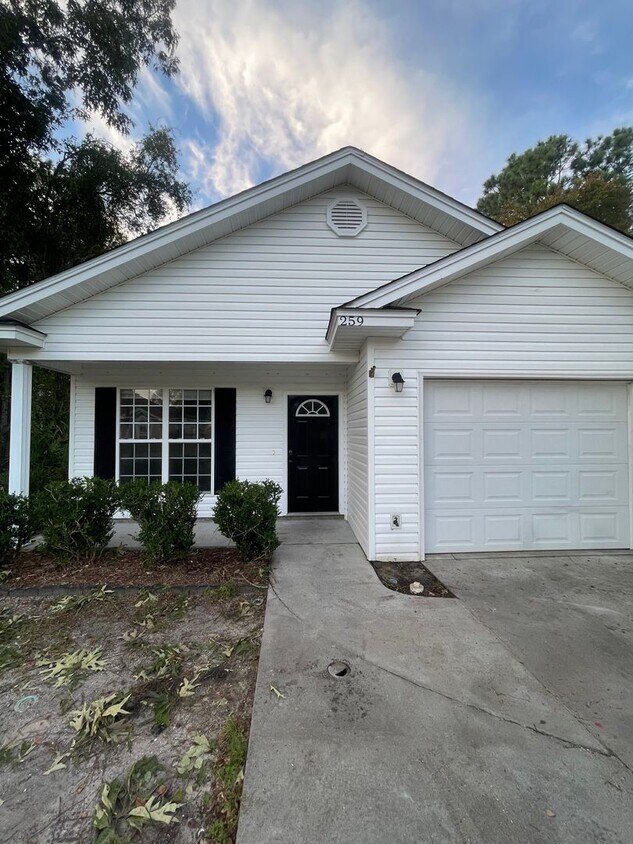 Foto principal - 259 Millcrest Dr