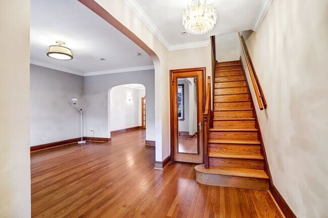 Building Photo - 5012 3rd St NW