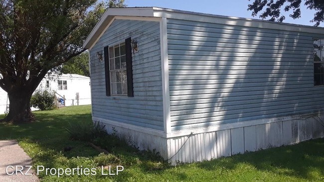 Building Photo - 6925 E 575 N